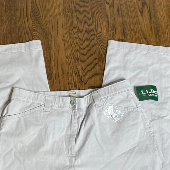 L.L. Bean flannel lined Classic Fit size 10 khaki NWT women's - Picture 2 of 7
